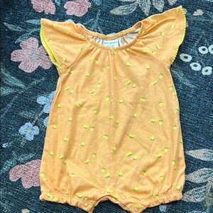 🔴 First Impressions Peach Romper with Lemon Details